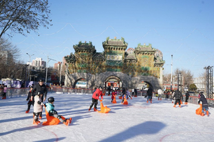 巴尔泰萨吉：现在谈意甲冠军为时过早；我有点像斯皮纳佐拉（巴尔泰萨吉：意甲夺冠言之过早，我的风格有些像斯皮纳佐拉）