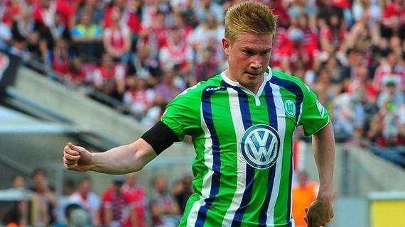 德转列未在西班牙队首秀过最贵阵容：卡雷拉斯、莫斯克拉在列（德转公布西班牙未首秀球员最贵阵容：卡雷拉斯、莫斯克拉入选）