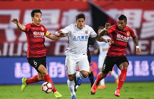 欧冠进球榜更新：梅西连续破门,（欧冠射手榜最新：梅西连场破门）