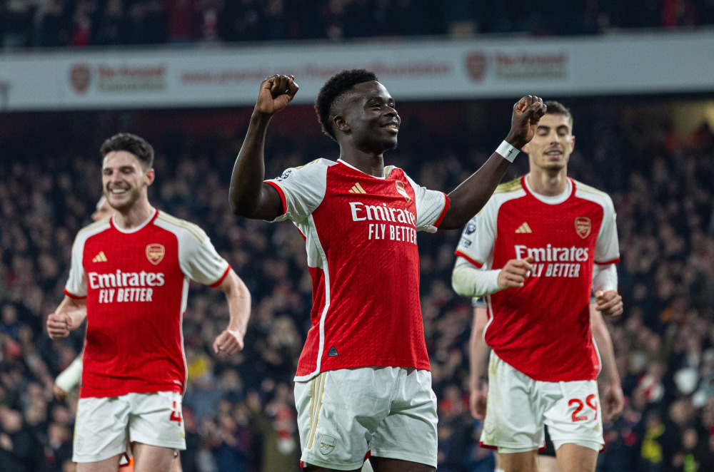 曼联错失良机，西汉姆联打击与英超联赛影响（曼联挥霍良机，西汉姆重击引发英超格局震荡）