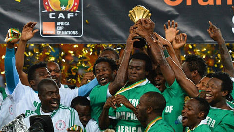 广东大胜合肥！徐杰统治级，胡明轩回二号位，杨溢展战略意义！（广东狂胜合肥！徐杰统治全场，胡明轩回归2号位，杨溢战略价值凸显）