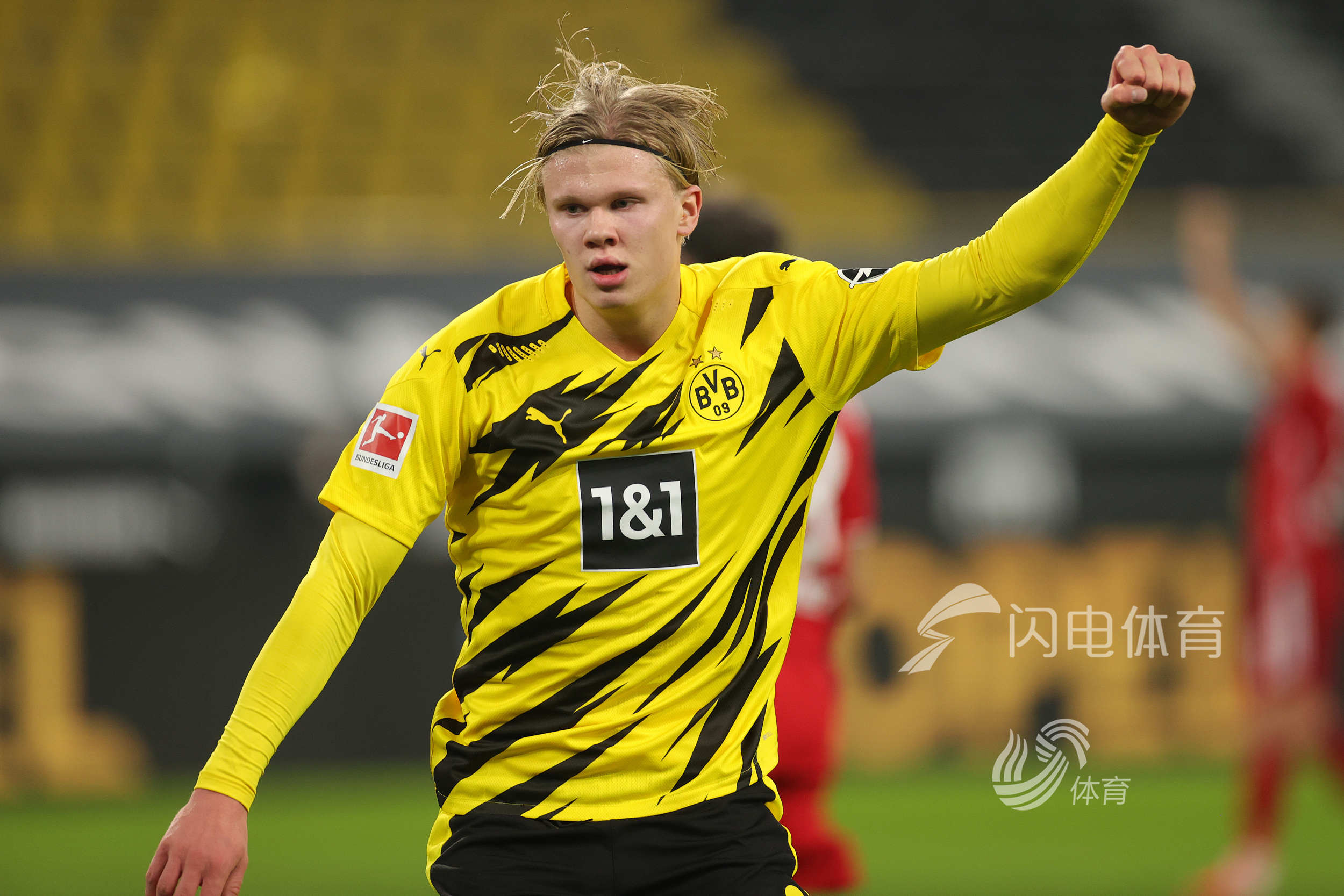 欧冠最新积分榜：拜仁取胜升至第2，利物浦第8，巴萨第14（欧冠积分榜更新：拜仁告捷升至次席，利物浦第八，巴萨第十四）