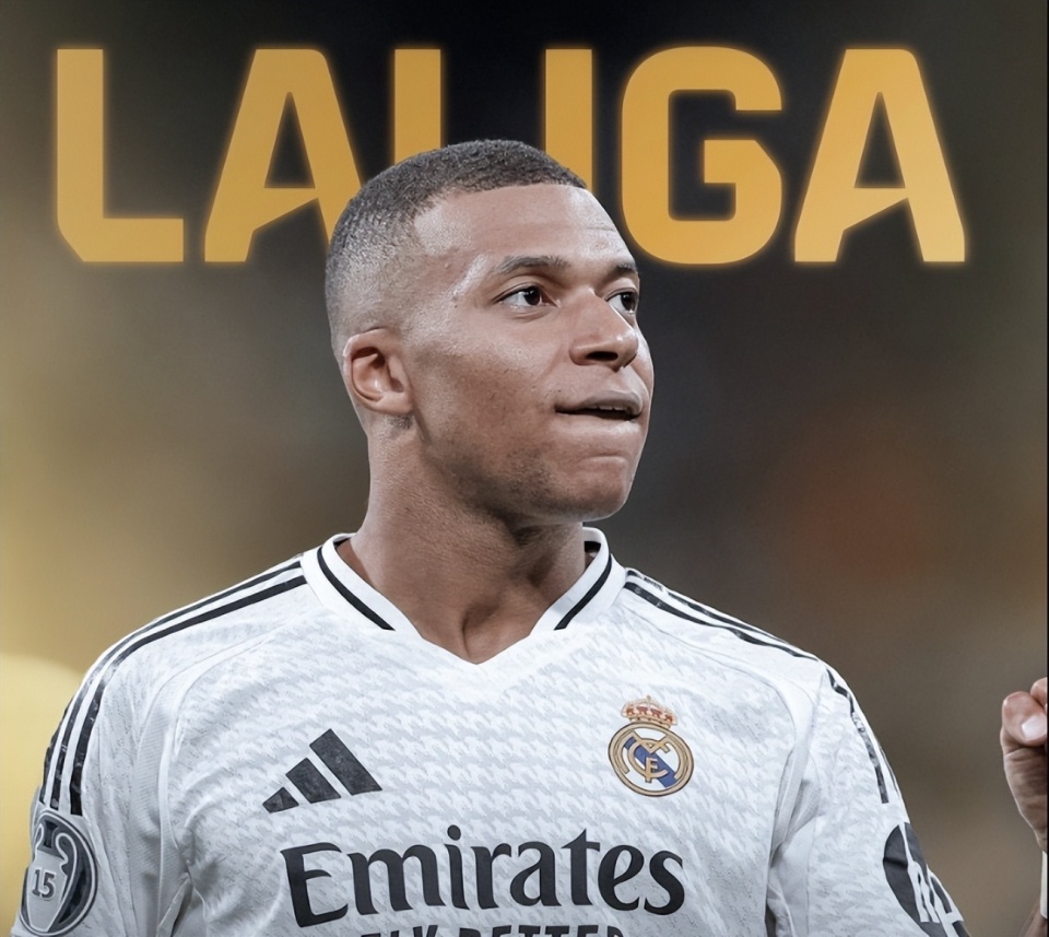 图片报：多特蒙德连伤两主力后卫，预计面临数周缺阵（图片报称，多特蒙德两名主力后卫先后受伤，预计将缺阵数周）