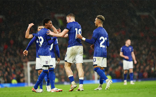 NBA杯战报：基昂特·乔治31分6助，爵士128-119击败国王（NBA杯战况：基昂特·乔治砍31分送6助，爵士128-119力克国王）