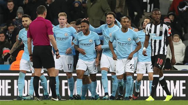 门将连续扑救零封对手（门将连连神扑力保球门不失）