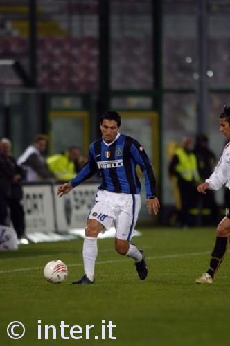 FIFPro最佳阵入围次数榜：梅西17次居首，姆巴佩6次进入前十（FIFPro最佳阵容入围次数排行榜：梅西以17次领跑，姆巴佩6次跻身前十）