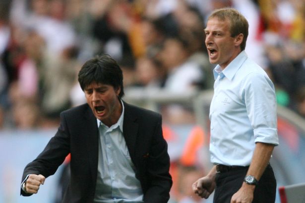 利雅得胜利4-1赛哈特海湾，C罗凌空倒钩破门，菲利克斯传射（利雅得胜利4比1击败赛哈特海湾，C罗倒钩破门，菲利克斯一传一射）